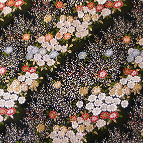 ポリエステル金襴黒系 道長に小牡丹柄 洛レイ胴入 厚さ:中厚24cm角見本