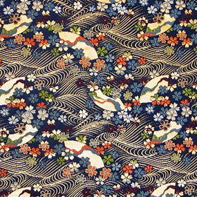 ポリエステル金襴紺系 流水と地紙に桜柄 厚さ:中厚24cm角見本
