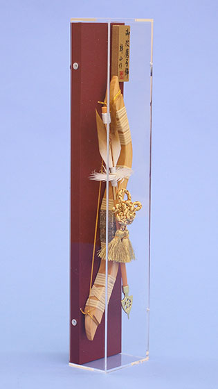 壁掛け破魔弓 極み アクリルケース付き左から