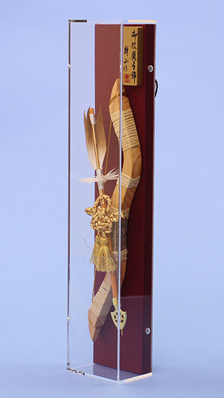 壁掛け破魔弓 極み アクリルケース付き 右から