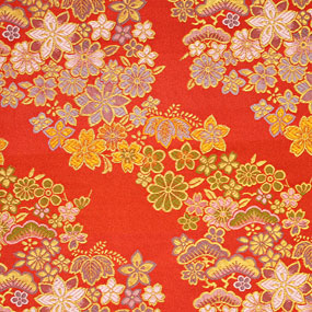ポリエステル金襴赤系 花に松柄 厚さ:中厚24cm角見本