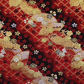 ポリエステル金襴黒系 扇に桜柄 洛レイ 厚さ:中厚手24cm角見本