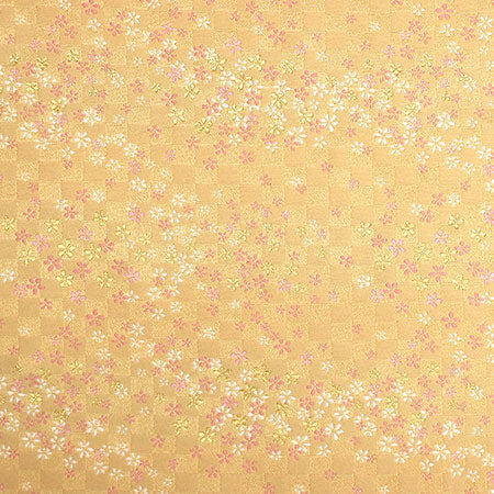 ポリエステル金襴 ベージュ系 市松地に小花柄 厚さ:中厚24cm角見本