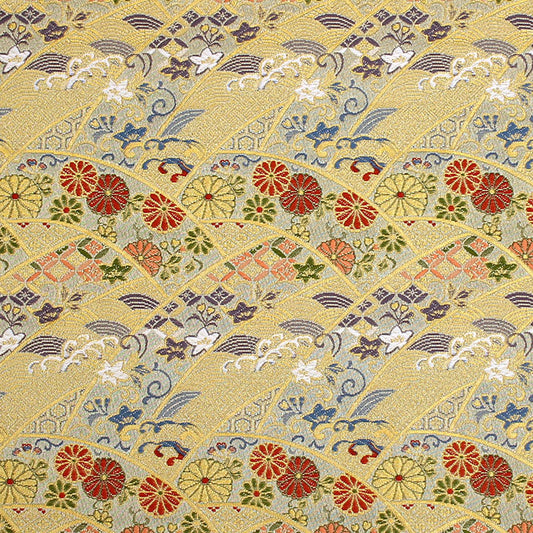 ポリエステル金襴 桂錦胴入2号 ベージュ系 菊・波・桔梗等 厚さ:中厚24cm角見本