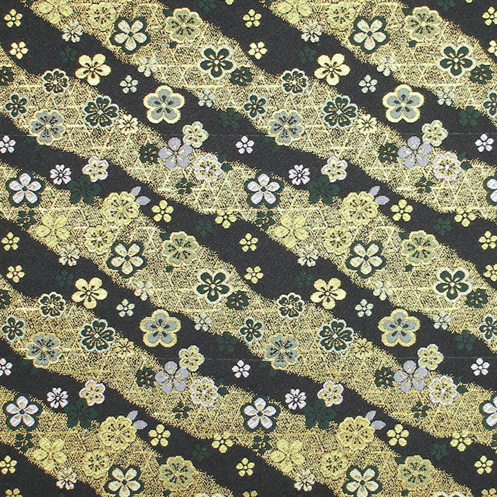 ポリエステル金襴 鈴鹿三丁胴入 黒系 梅 厚さ:中厚24cm角見本