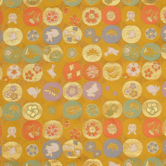 ポリエステル金襴 洛レイ胴入 金系 月ウサギ、松、梅 他 厚さ:厚手24cm角見本