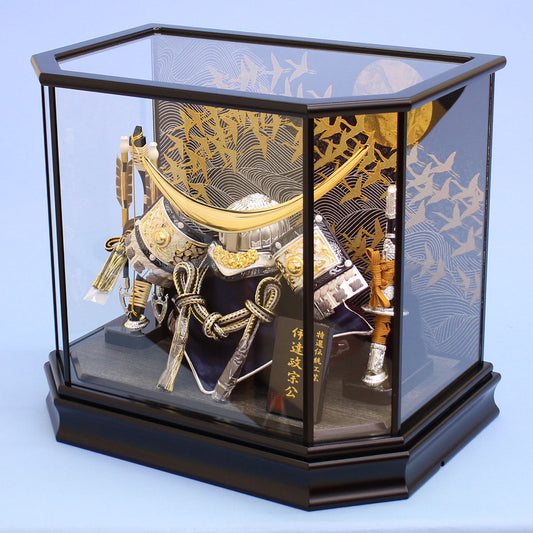 五月人形兜ケース飾り 高さ38㎝伊達政宗兜 六角群鶴