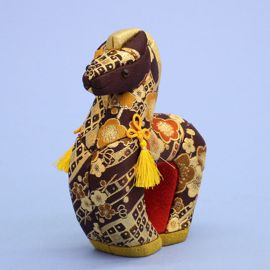 木目込み人形干支午 #3 駿馬(しゅんめ) みぎまえから