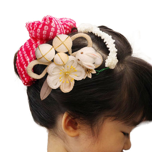 7号うさぎ簪 ベージュ羽子板出し飾り イメージ