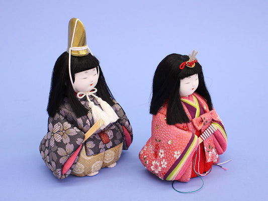 木目込み立雛単品 もも花立雛 完成品 横から