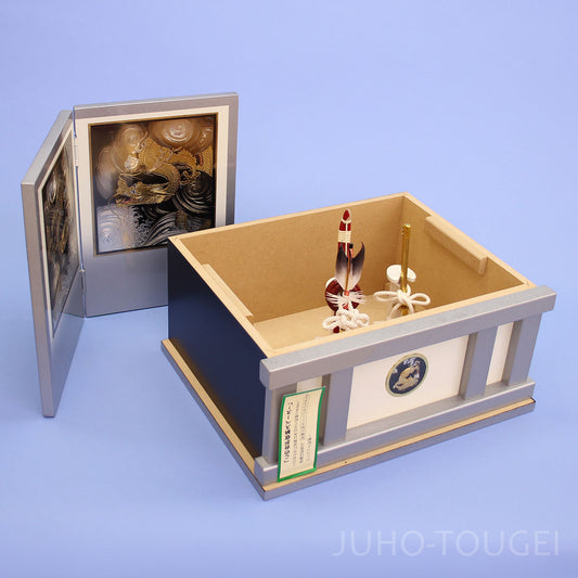 五月人形用収納台屏風 幅 32cm 彫金白銀台、屏風、弓太刀セット