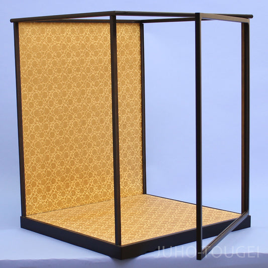 Door-Style Doll Display Case — 45 cm Wide × 54 cm High, Wide 54 Karakusa Pattern, Matte Black Frame & Gold Back