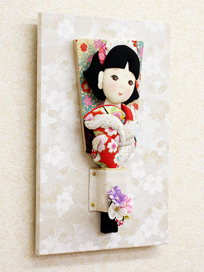 昭和レトロモダン羽子板 メイド 白桜壁掛け 左から