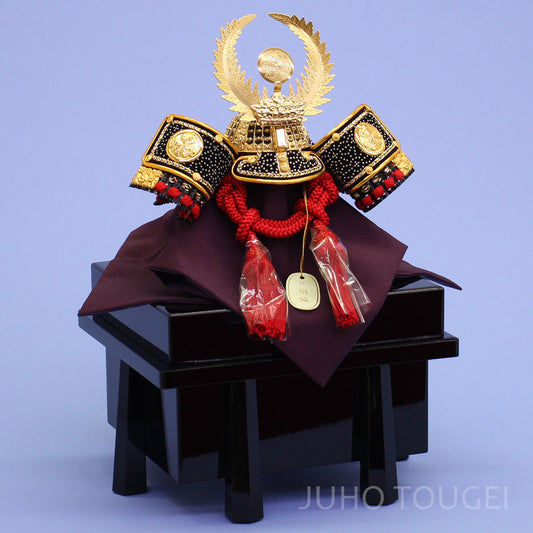 5号徳川家康兜 櫃付き イメージ