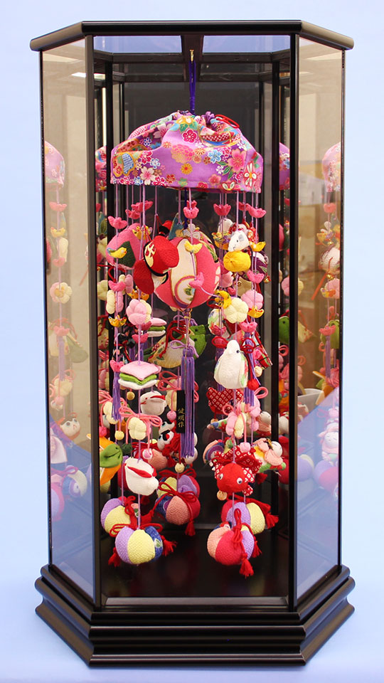 つるし雛ケース飾り 高さ66cm 藤の花 紫 tkk1060 バックが鏡になったおしゃれなお雛様