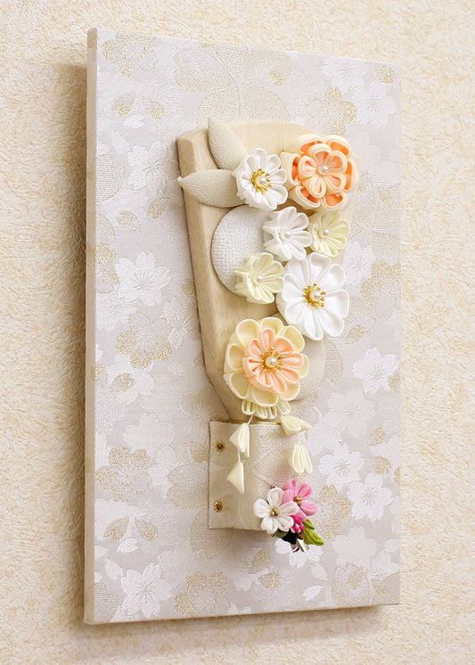 壁掛飾り 高さ30cm 7号お花の羽子板 花づくしシルキーピンク 白桜