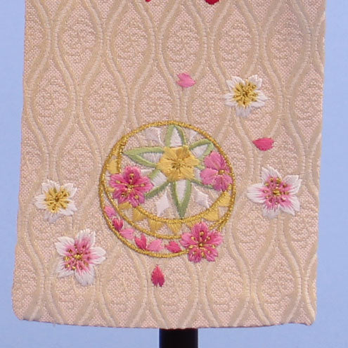 女の子の名前旗 高さ30.5cm(ミニ)ベージュまり刺繍