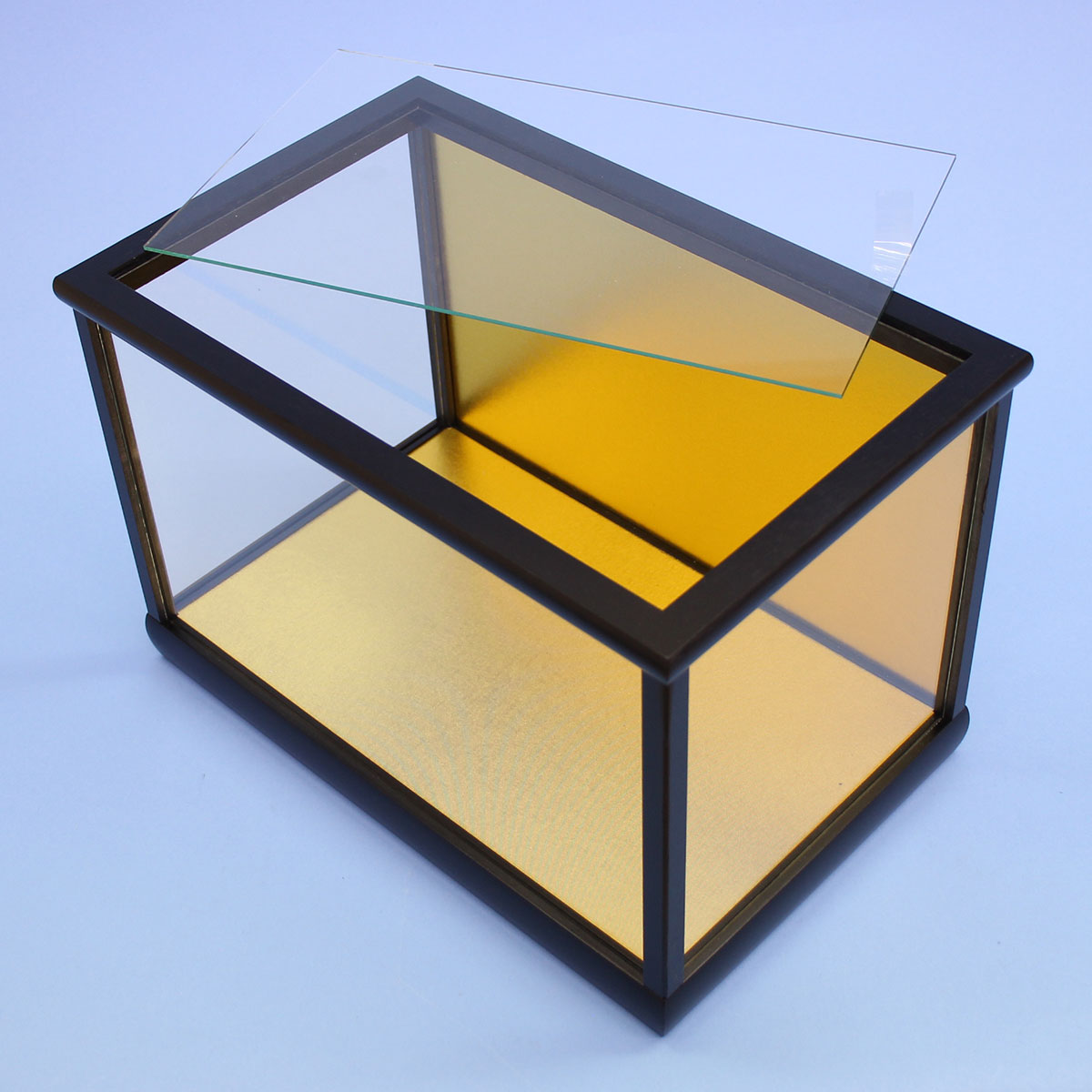 带盖的人偶展示柜,宽30厘米,高18厘米,顶玻璃,达摩型号3,黑色哑光金色背板