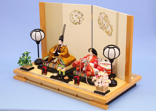 雛人形平飾り 京十二番コーロゼン 桧丸紋 横から