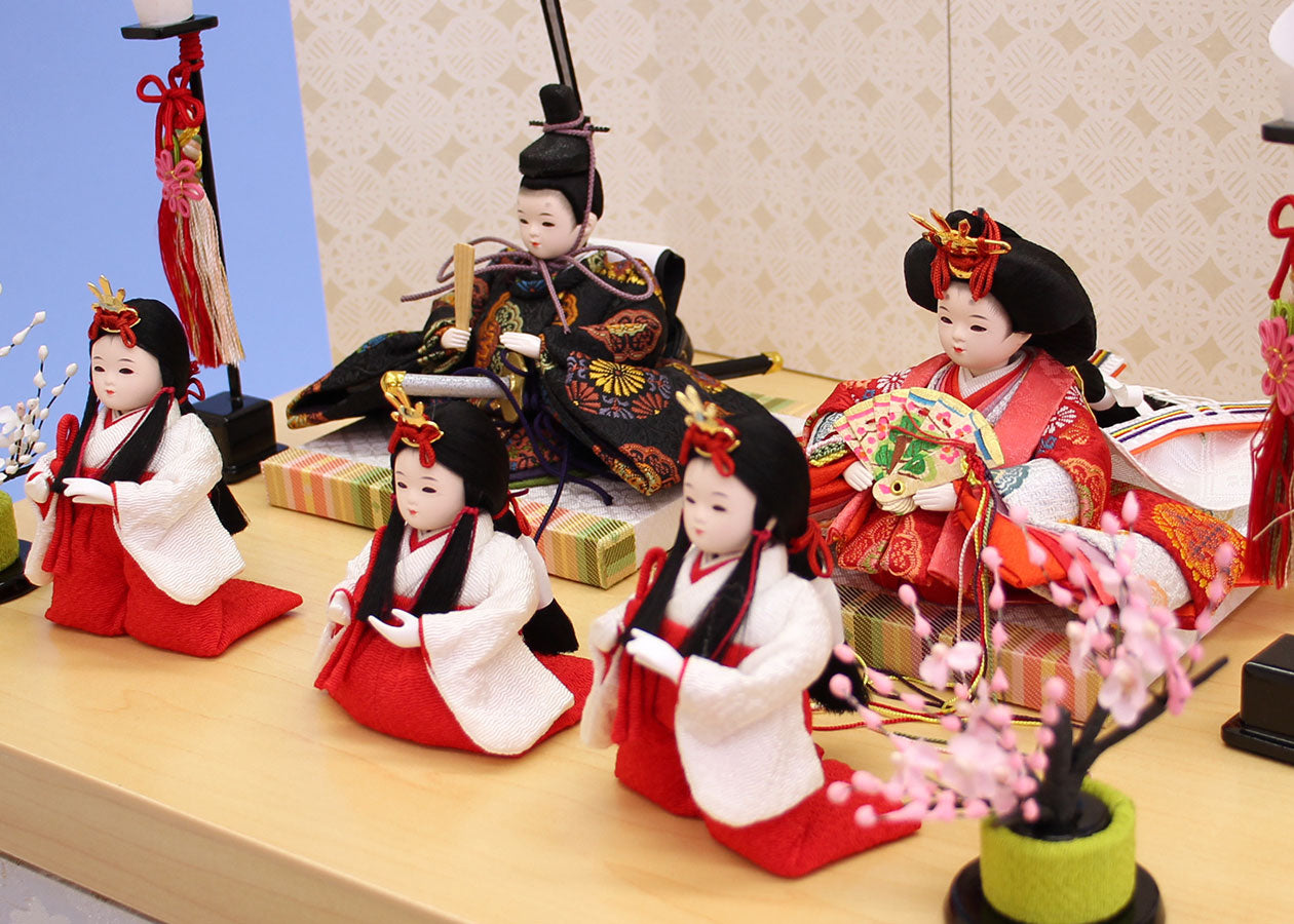 雛人形収納飾り 幅40cm豆びな五人 白桜収納飾り ズーム