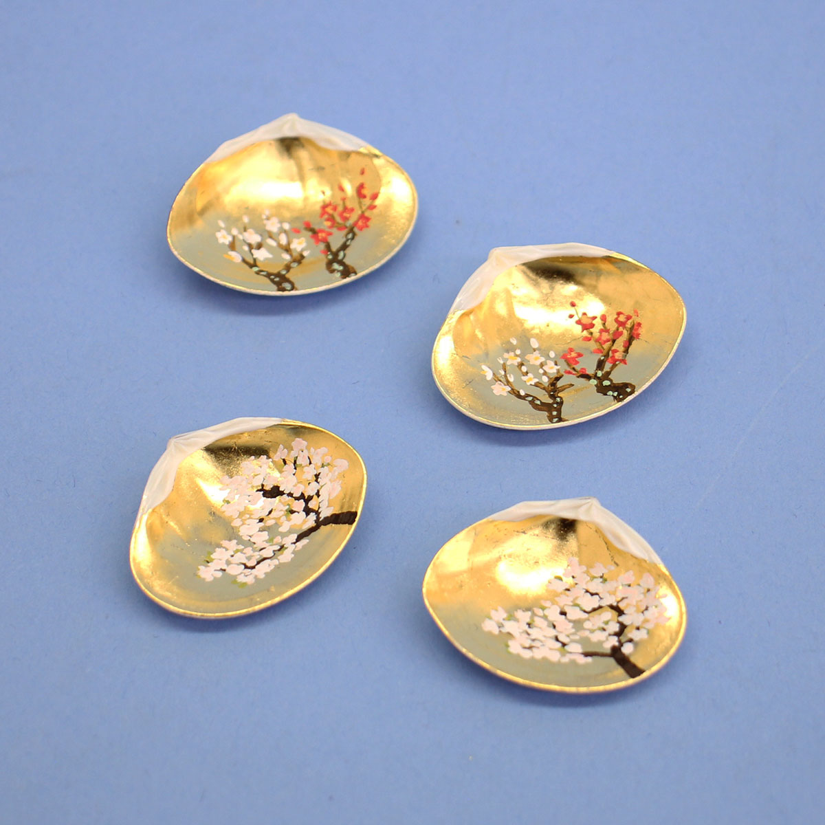 Poupées et accessoires Hina : Un ensemble complet de coquillages de fleurs peints à la main en or de haute qualité