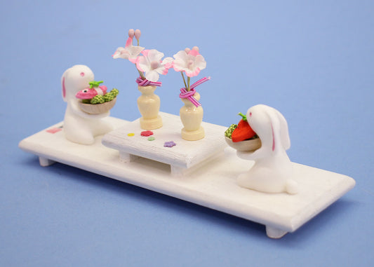 雛人形・雛道具前飾り うーうさぎ(木製台)