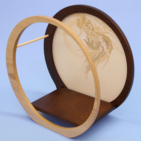 Support d'écran pour poupées May, largeur 36 cm, dragon peint en or cendré et support en forme de lune