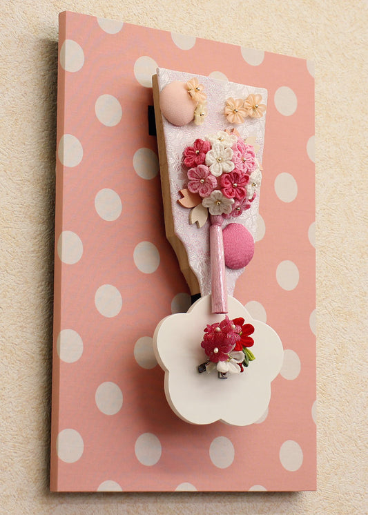 壁掛け羽子板 梅丸 壁掛けイメージ