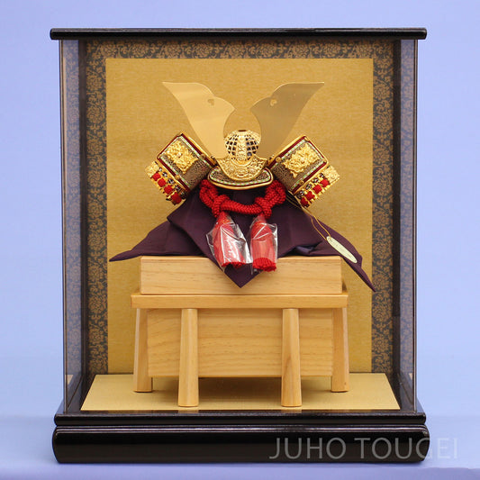 5号大鍬形兜 5号白木櫃付きr11‐35 正面