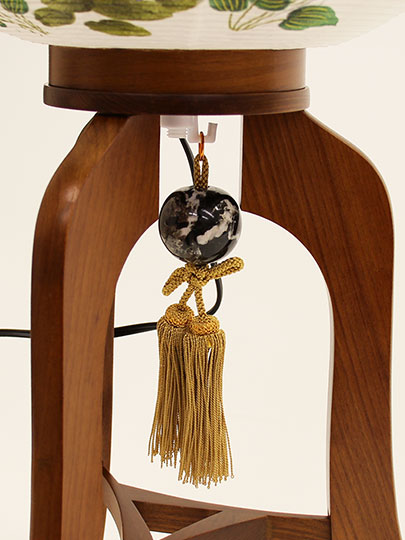 盆提灯大内行灯 新仙けやき9号 紙(釣鐘人参)高さ71cm ズーム風鎮