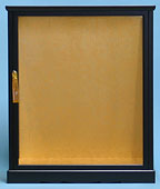 扉付き人形ケース 黒金バック