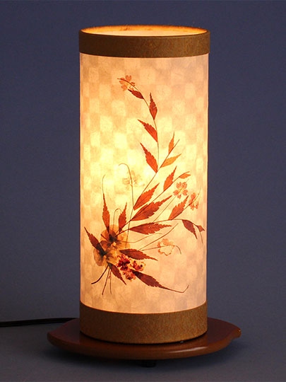 おしゃれな盆提灯 インテリア燈明 夢想花1号(和紙 押し花)高さ31cm 暗所点灯