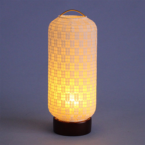 コンパクトでおしゃれな盆提灯 小紋 REINAN 高さ23cm LEDコードレス(矢絣) 暗所点灯