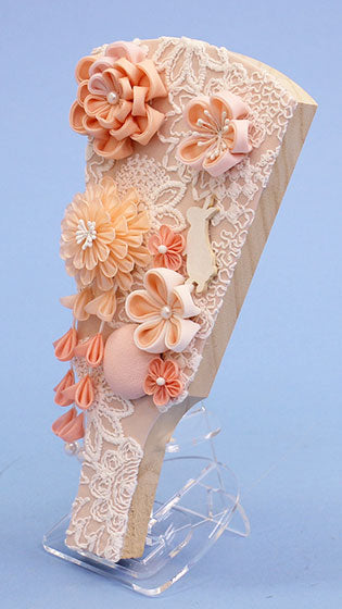 つまみ飾り羽子板 うらら(オレンジ)アクリルスタンド付き 横から