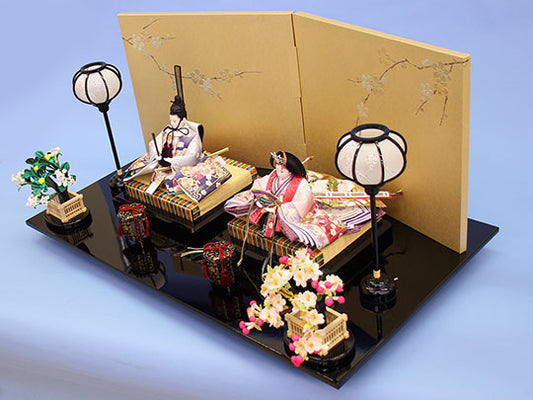 雛人形平飾り 幅80㎝ 京十一番極上金彩刺繍 梅流れ 横から