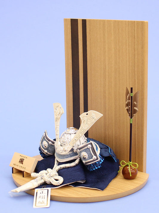 五月人偶兜装饰 宽27cm No.3 紫色与藏青色兜 圆形底座两件装饰套装