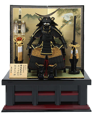 五月人形鎧飾り 幅 90cm 高さ107cm 10号黒糸縅伊達政宗鎧 手書き白鷹屏風平飾りセット