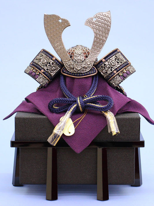 ブロンズ兜 単品 櫃付き