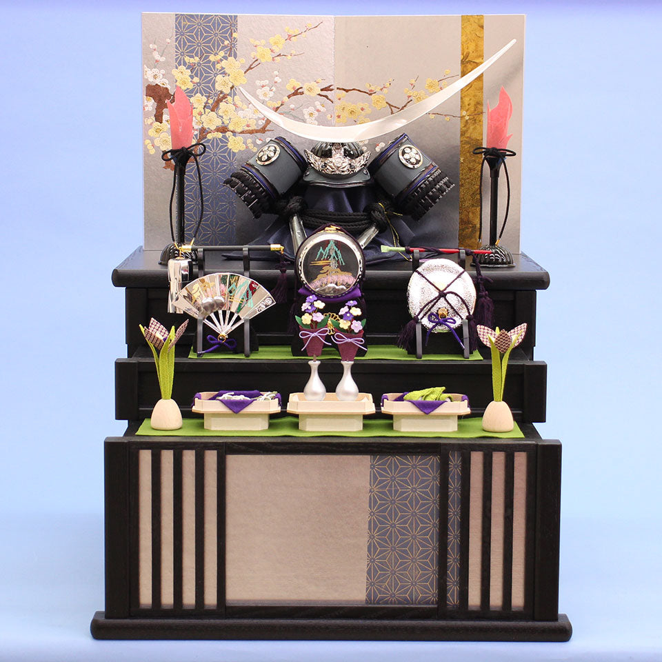 五月人形 兜飾り 幅 51㎝ 伊達政宗兜 金彩紅白梅引き出し収納 三