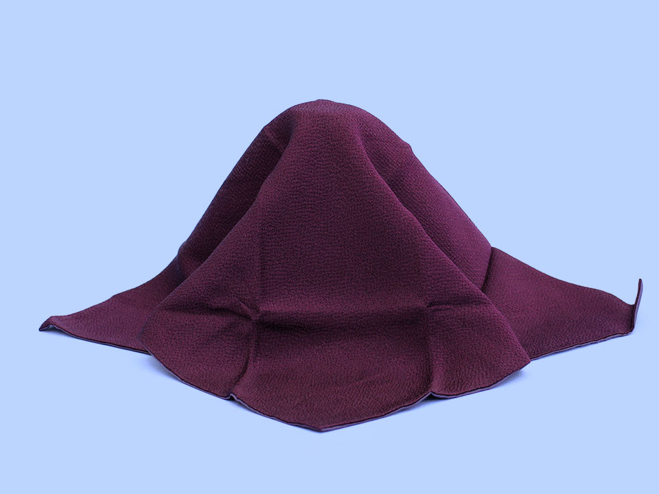 五月人形で使用する、備品、付属品の単品販売です兜用 無双袱紗(ふくさ)43cm角 紫