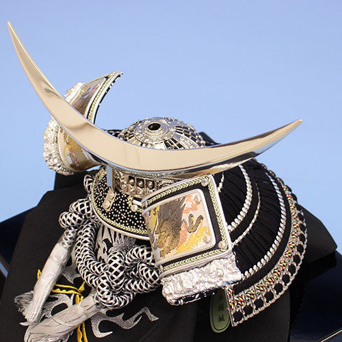 五月人偶单个兜 高44cm 12号 银色小板 伊达兜 黑漆柜