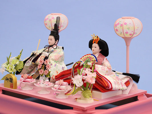 雛人形ケース飾り 二人 小芥子親王 ピンク 花びらうさぎ 人形横から