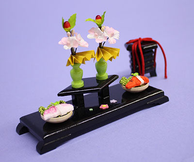 雛人形・雛道具前飾り 25号 棚菱三宝黒 貝桶(木製)