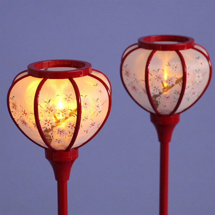 Lanterne poupée Hina (résine) 24 cm 20 p LED vermillon sans fil