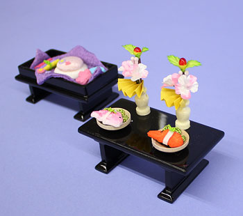 Poupées Hina et accessoires pour la décoration de la façade, n° 25, Miharu (en boise)