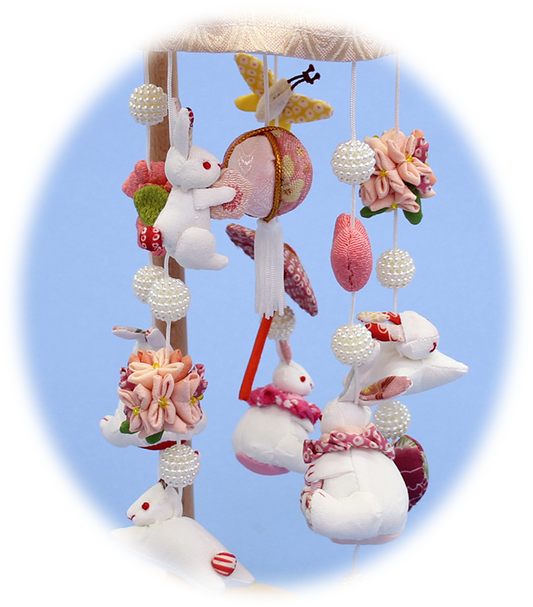 つるし飾り台付き 高さ 34cm ベージュ髪飾り付き