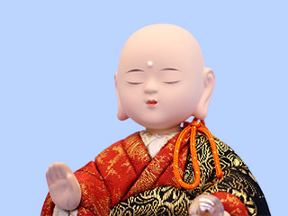 木目込み人形　思いを馳せる