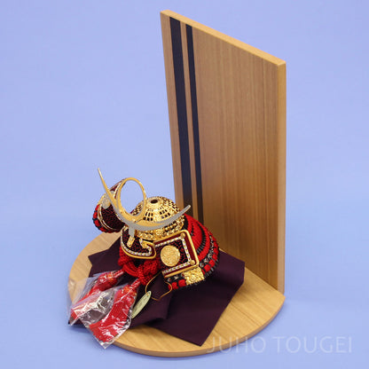 ５号上杉謙信兜　ニ引き丸台飾り　上から