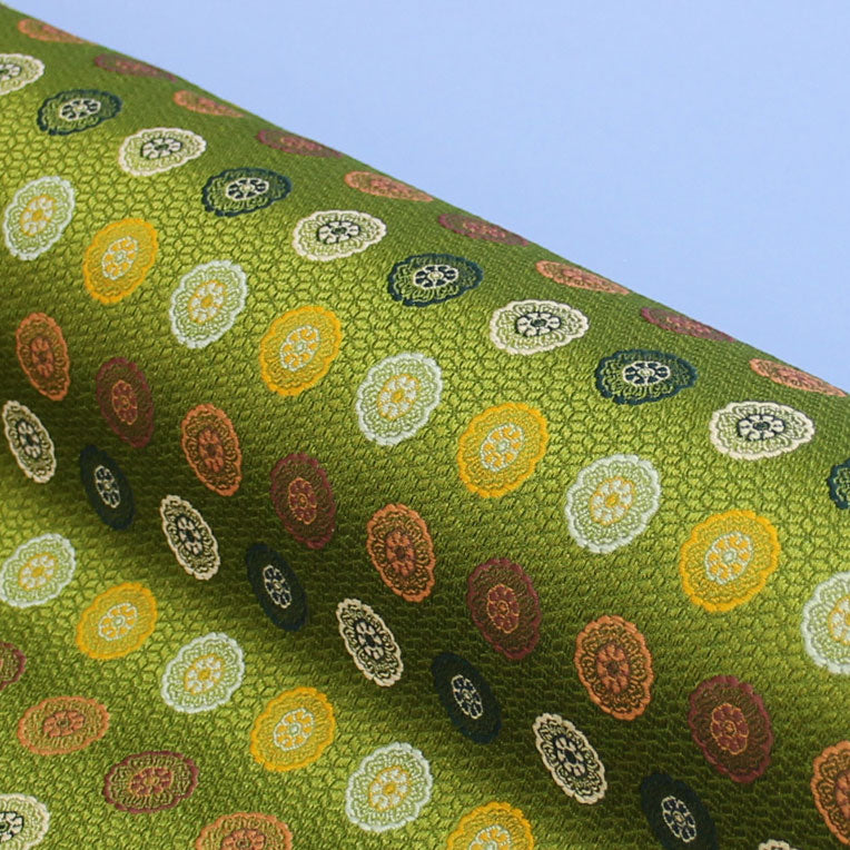 Tissu japonais d'un magasin spécialisé dans les poupées, brocart doré à vendre en chutes 1220gr