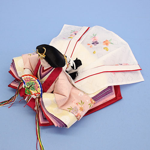 雛人形三段収納飾り　引き出し式オーク60㎝幅　姫姿